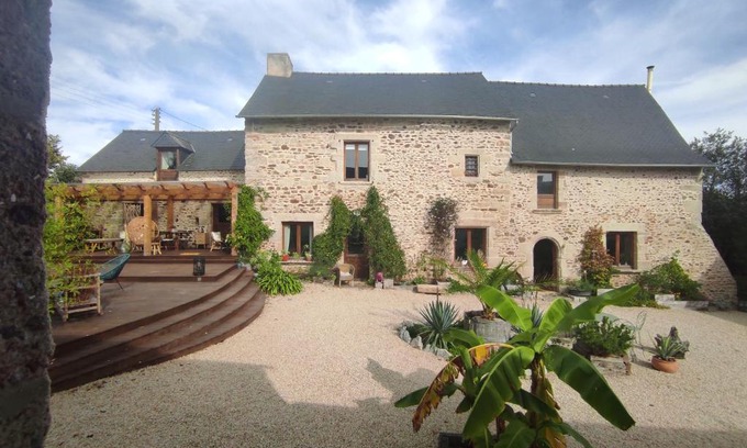 Corseul Bed & Breakfast | La Ville Es Riez Chambre d'hôtes