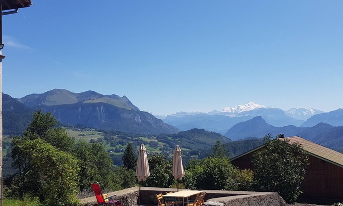 Onnion Other | La Villiaz" farm! Exceptional view of Mont Blanc.