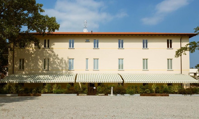 Somma Lombardo House | La Viscontina