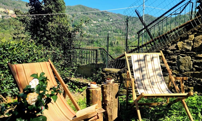 Uscio House | La Volpe e La Rosa