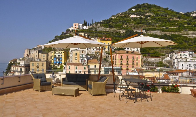 Minori Apartment | La Zinefra - Sea front apartment with large terrace