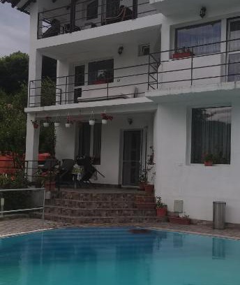 Capatineni-Ungureni House | LaBebe - Vidraru
