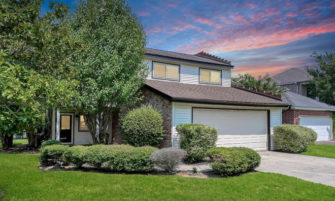 April Sound Condo | Labor Day is Open! Charming Home Near Lake Conroe – Close to Marinas, Dining & Downtown Montgomery