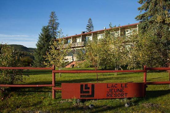 Lac Le Jeune Hotel | Lac Le Jeune Nature Resort