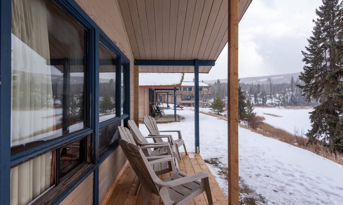 Lac Le Jeune Hotel | Lac Le Jeune Resort