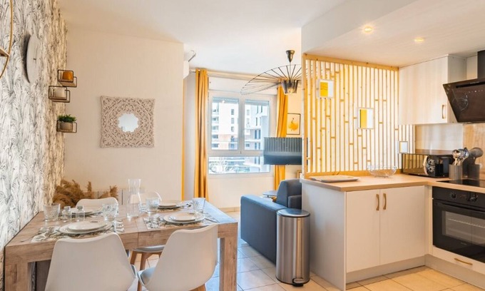 Ambilly Apartment | Lac Montagne, garage, Tram Genève