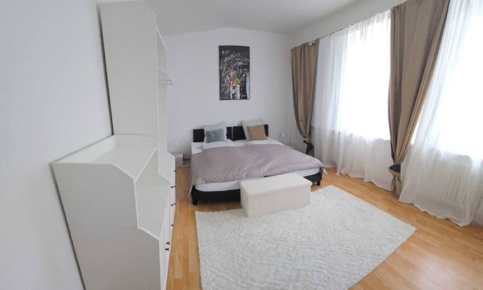 Sankt Alban Apartment | LaCasa-Mia Apartment Basel