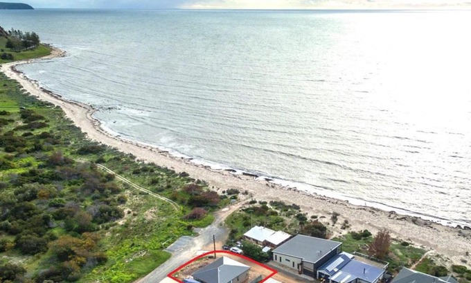 Normanville House | Lady Bay Getaway - 12 Lady Bay, Normanville