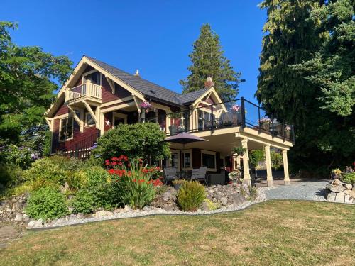 Ladysmith House | Ladysmith Harbour View House