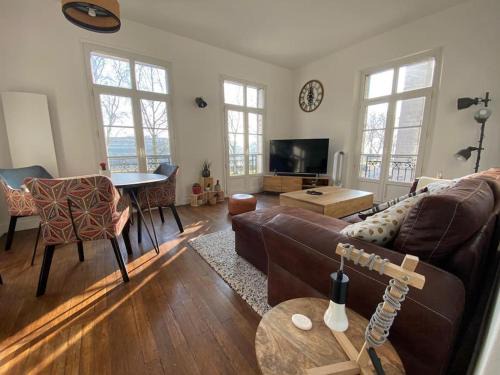 Dobree-Bon Port Apartment | Lafosse vert avec vue Loire en Centre Ville