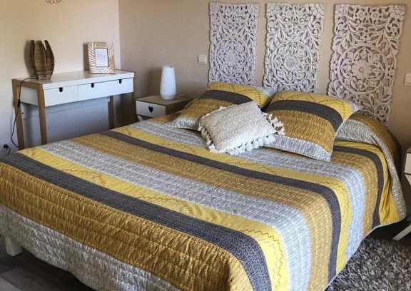 Neuville-de-Poitou House | lagalerne
