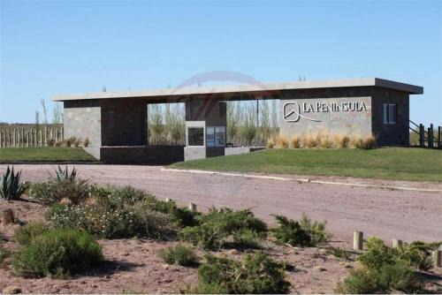 Confluencia Department House | Lago Marimenuco: La peninsula