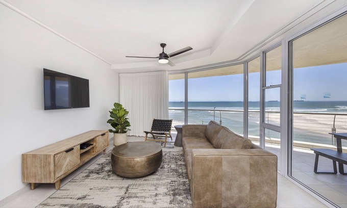 Cape Town Apartment | Lagoon Beach APT 225, Milnerton