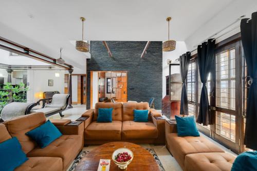 Whitefield Villa | Lagoon Luxe 5-Bedrooms Pool Luxury Villa by Spacez