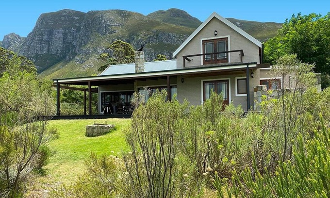 Overstrand House | Lagoon View in Hermanus