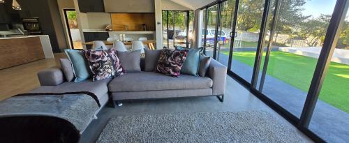 Old Place House | Lagoon View Serenity!