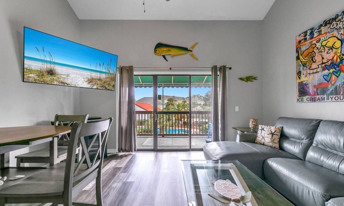 Gulf Lagoon Beach Condo | 🌊 Lagoon Views~Sauna~Balcony~Snowbird Friendly~2BR St.Thomas Square Villa 414