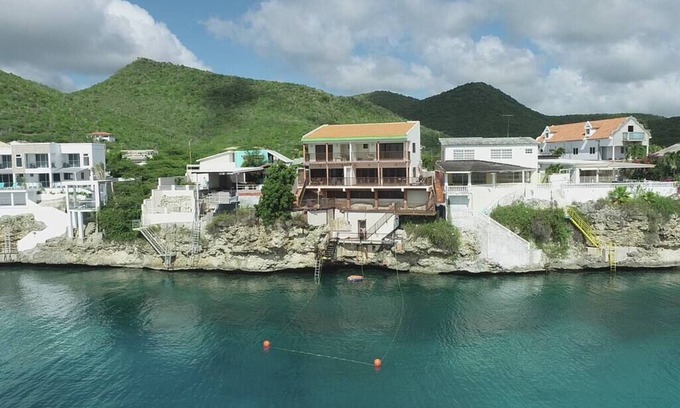 Lagun Villa | Lagun Ocean View Villa with Own Private Beach