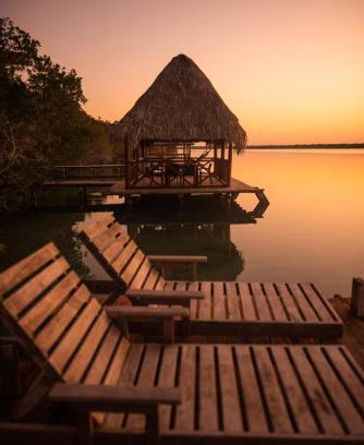 Pedro A. Santos Cabin | Laguna Bacalar Ichkiichpan