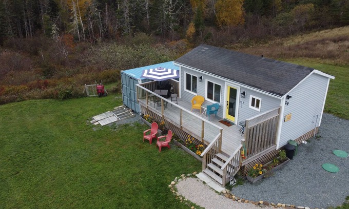 LaHave Cottage | LaHave Guest House with beautiful ocean views