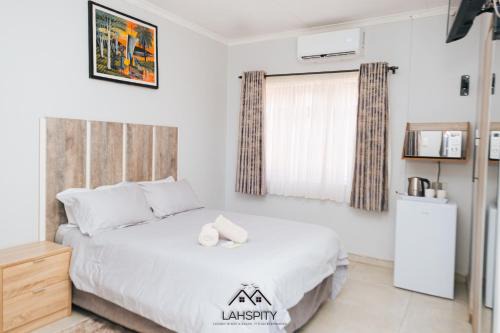 Vryburg House | Lahspity Guesthouse