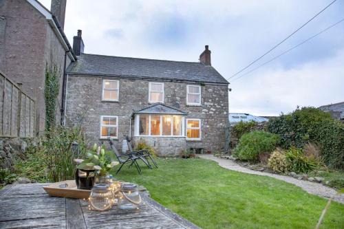 Carbis Bay House | Laity Vean Farmhouse and Hideaway