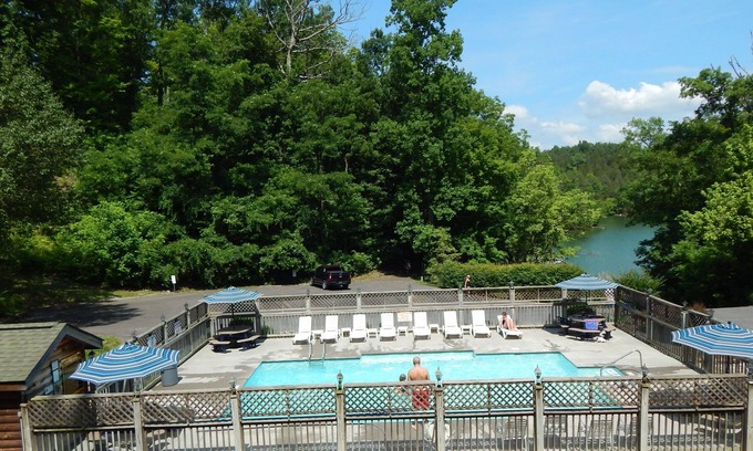 Sevierville Cabin | Lake Access "Discounted"