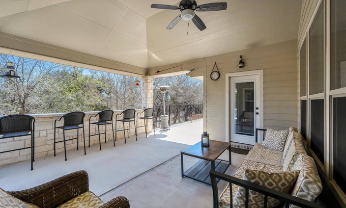 Belton House | Lake Access - Private Pool - 2 Acres Retreat