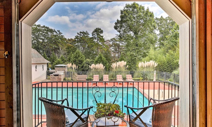 Cartersville Apartment | Lake Allatoona Area Studio w/Pool and Views!