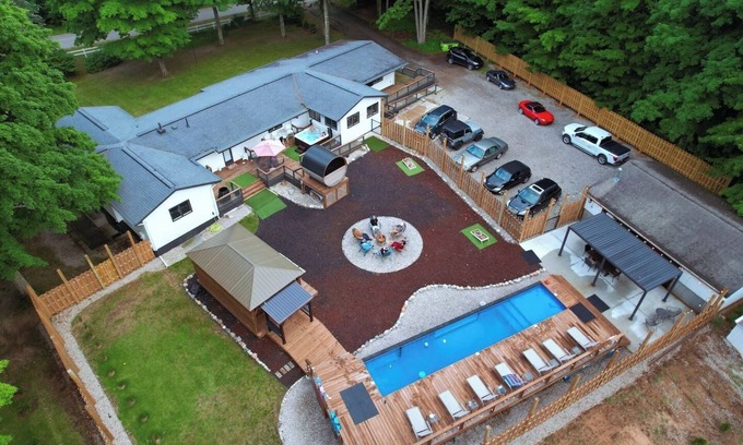 Lake Ann Cabin | Lake Ann Lodge Large Family Spa Retreat | TC, MI