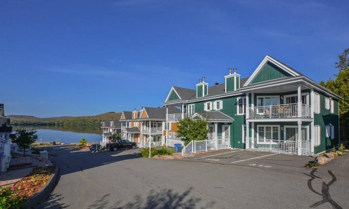 Saint Donat Condo | Lake Archambault Condo 316