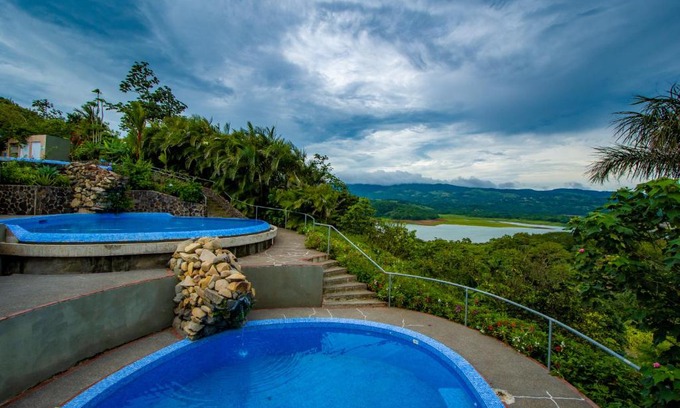 Naranjos Agrios Apartment | Lake Arenal Condos