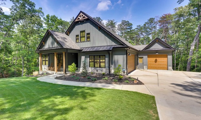 Waleska House | Lake Arrowhead Home w/Hot Tub & Gameroom!