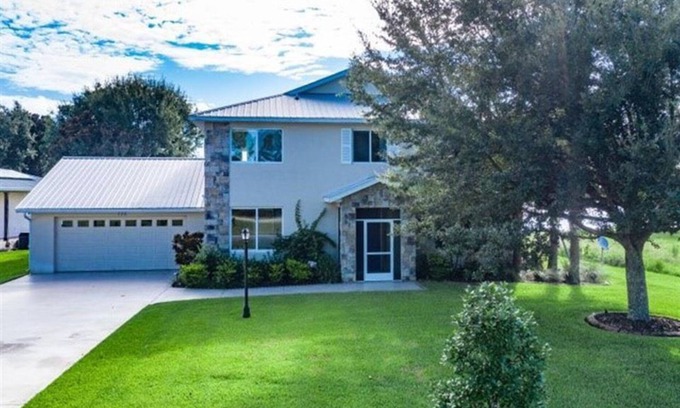 Placid Lakes House | Lake August Lake House