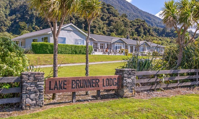 West Coast Region Cabin | Lake Brunner Eco Lodge