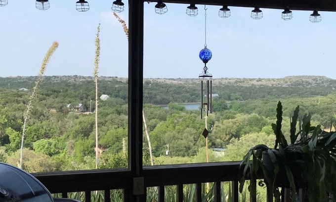 Burnet House | Lake Buchanan family bungalow at Spider Mountain; private, high bluff lake view