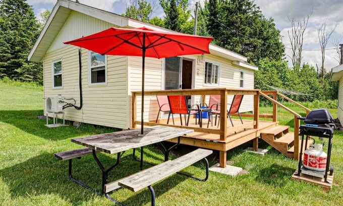Magnetawan Cabin | Lake Cecebe Retreat #6- Maijac Resort & Marina
