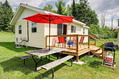 Magnetawan House | Lake Cecebe Retreat #6- Maijac Resort & Marina