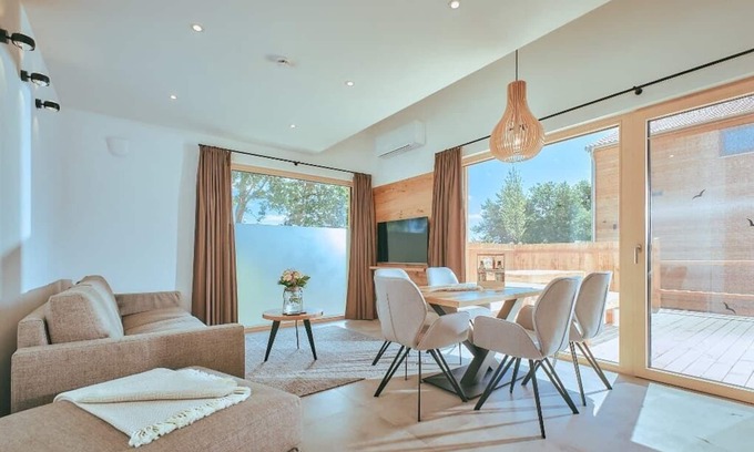 Steinberg am See Apartment | Lake chalet (62sqm) with lake view and sauna