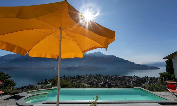 Vercana Apartment | Lake Como - La Collinetta - Girasole