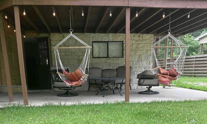 Montgomery House | Lake ConRoy Estates Unit B with Pool Access