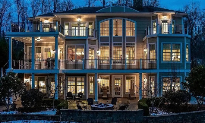 Macon House | Lake Daze - Incredible 8 Bedroom Lake Gaston 5-star property