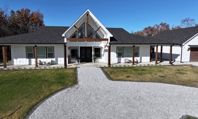 Eufaula House | Lake Daze: Stunning outdoor fun!
