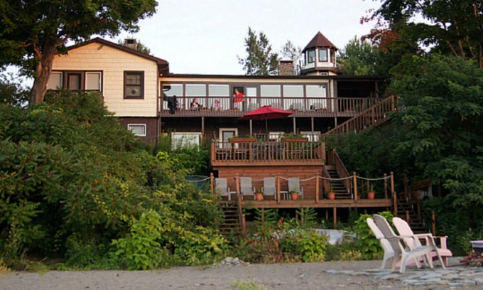North East Apartment | Lake Erie Beachfront Apartment with beach that doesn't end.