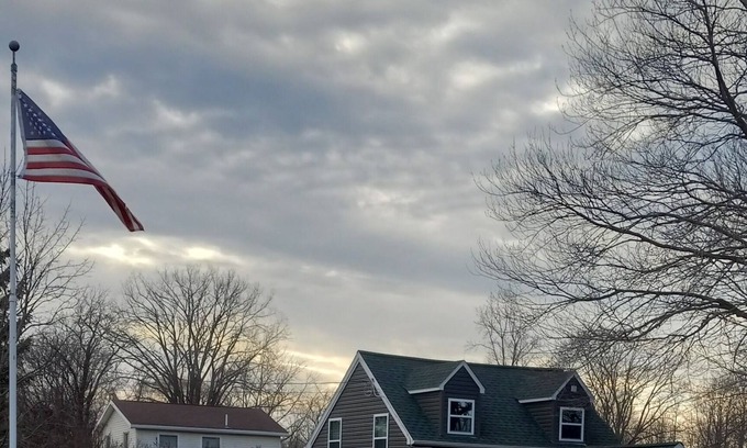 Fairview House | LAKE ERIE SOLAR ECLIPSE WEEKEND PACKAGE