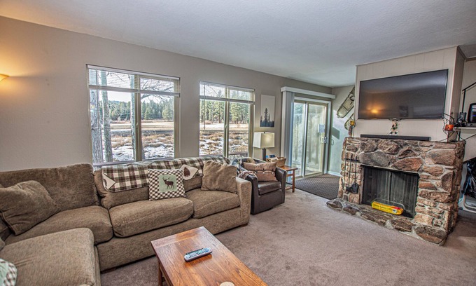 Lake Forest Condo | Lake Forest # 117 by Hauserman Rentals