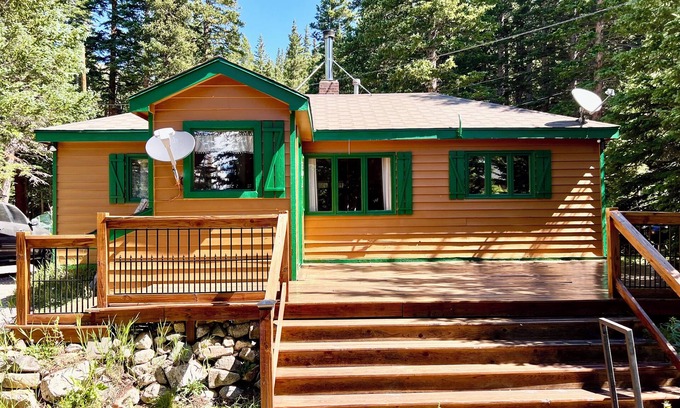 Saint Mary's Cabin | Lake Front 1-bedroom cabin in St. Mary's Glacier, Idaho Springs