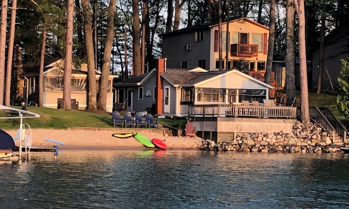 West Branch Cottage | Lake Front 3 Bedroom Cottage with Dock