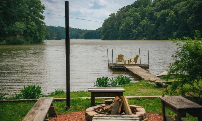Martinsville Cabin | lake front cabin hot tub peaceful stunning views