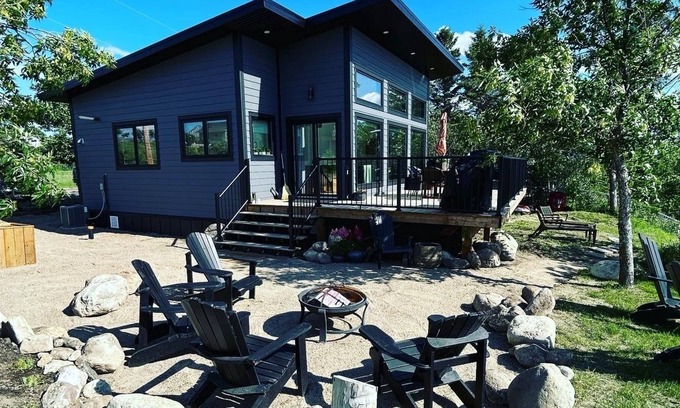 Silton Cabin | Lake front cabin on Last Mountain Lake